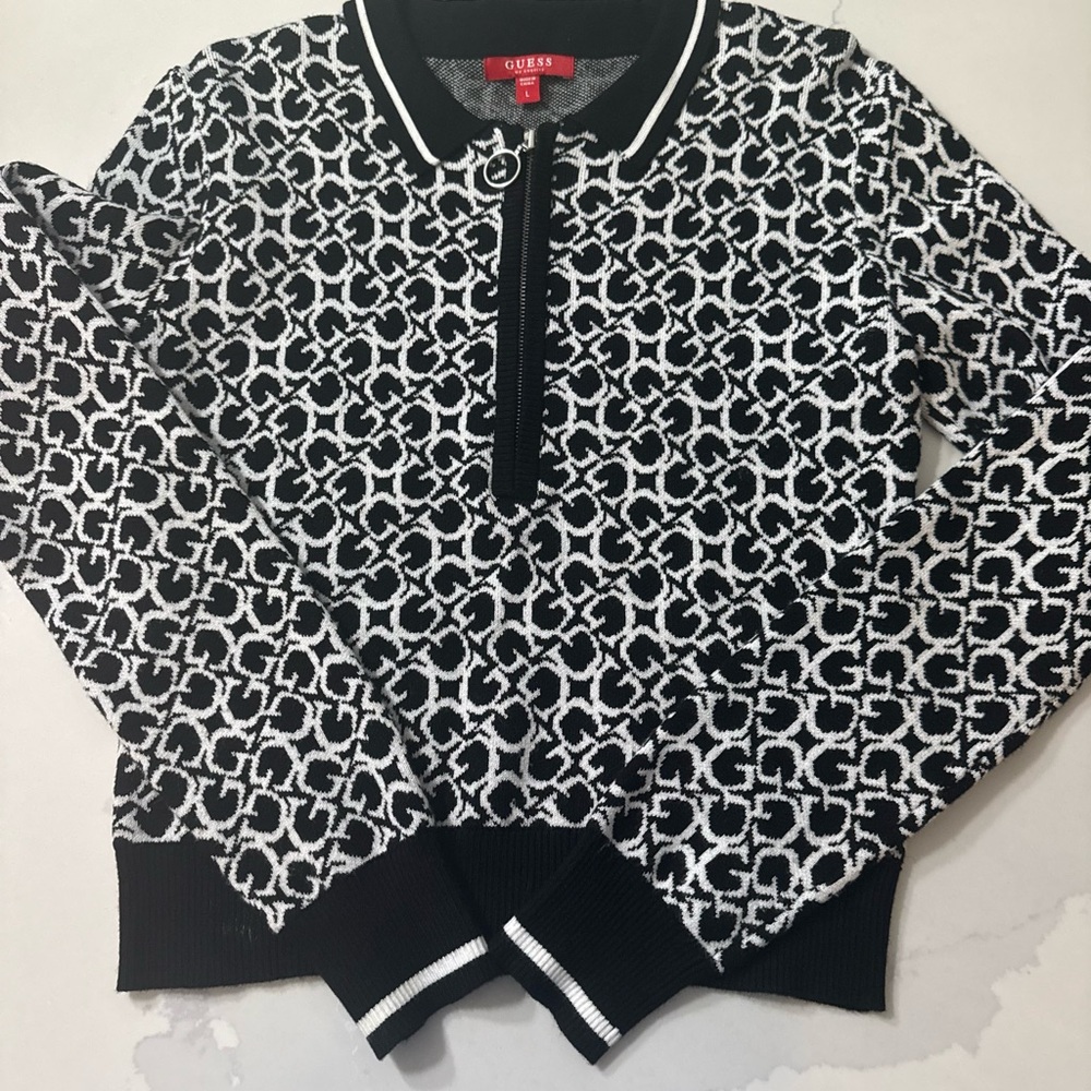 GUESS Monochrome Patterned Women's Sweater
